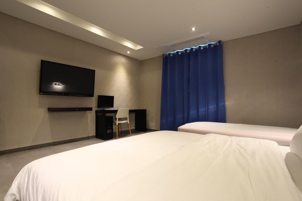 אנסאן C&B Hotel מראה חיצוני תמונה
